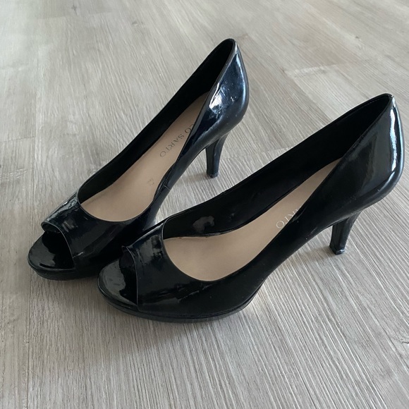 Franco Sarto Peep Toe Heel - Picture 2 of 3